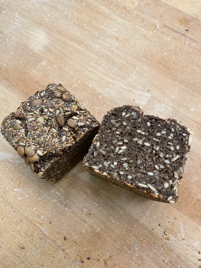 deluxe danish seeded rye